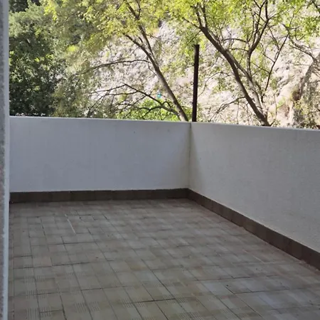 M&m With Huge Balcony Apartment *